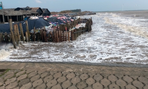 Bến Tre: Chính phủ chi 200 tỷ đồng xử lý sạt lở khẩn cấp bờ biển Ba Tri