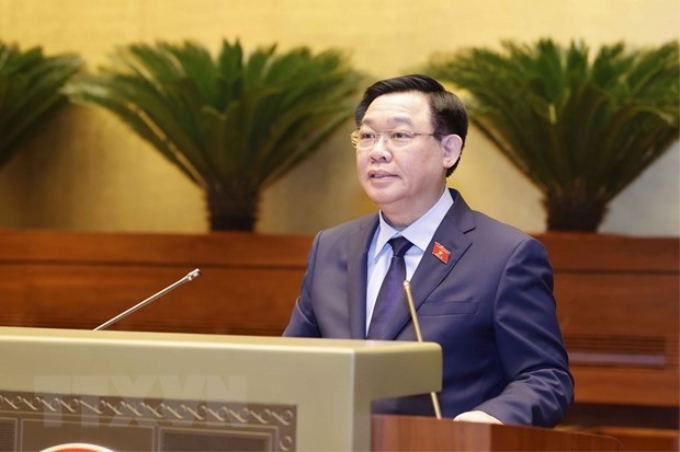 Chủ tịch Quốc hội Vương Đình Huệ phát biểu kết thúc phiên chất vấn và trả lời chất vấn. (Ảnh: TTXVN)