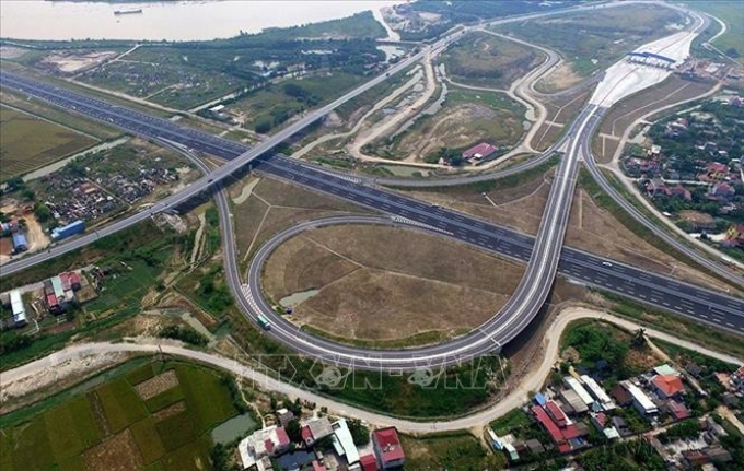 Đường cao tốc Hà Nội - Hải Phòng qua địa phận Hải Dương, đoạn giao với quốc lộ 10. (Ảnh: TTXVN)