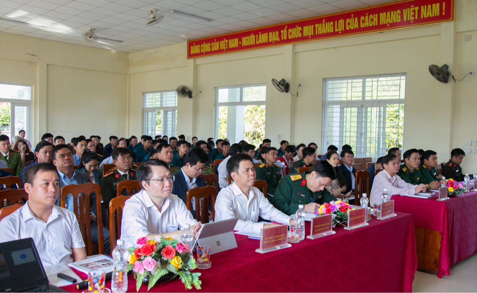 Đông đảo người dân, lực lượng chủ chốt của huyện Hải Lăng, tỉnh Quảng Trị tham dự tập huấn.