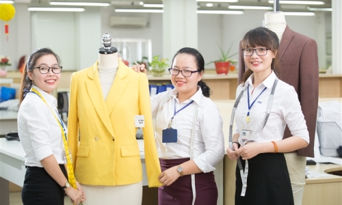 Tổng Công ty may Nhà Bè: Đạt giải thưởng Thương hiệu quốc gia Việt Nam nhờ niềm tin và sự đón nhận của người tiêu dùng