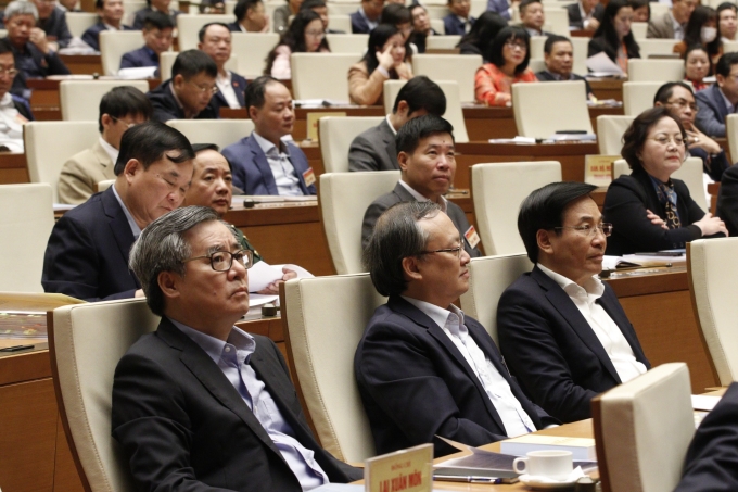 Các đại biểu tham dự tại điểm cầu Hội trường Diên Hồng, Nhà Quốc hội. (Ảnh: TA)