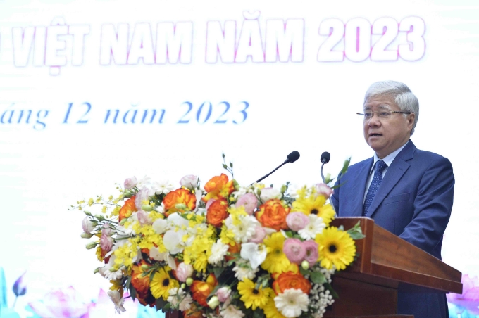 Đồng chí Đỗ Văn Chiến, Bí thư Trung ương Đảng, Chủ tịch Ủy ban Trung ương MTTQ Việt Nam phát biểu tại Lễ vinh danh Sách vàng Sáng tạo Việt Nam năm 2023
