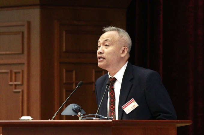 GS.TS Nguyễn Quốc Sỹ, nhà khoa học Vật lý và Công nghệ Plasma phát biểu tại hội nghị. Ảnh: T.Vương.LĐ