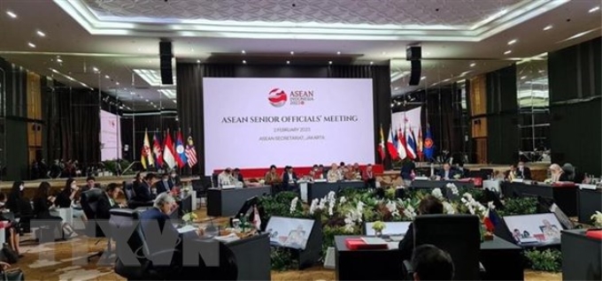 Các Quan chức cao cấp (SOM) Hiệp hội các quốc gia Đông Nam Á (ASEAN) họp trù bị tại trụ sở Ban Thư ký ASEAN ở Jakarta để rà soát công tác chuẩn bị cho Hội nghị Hội đồng điều phối ASEAN và Hội nghị hẹp Bộ trưởng Ngoại giao ASEAN sẽ diễn ra trong ngày 3 - 4/2. (Ảnh: TTXVN)