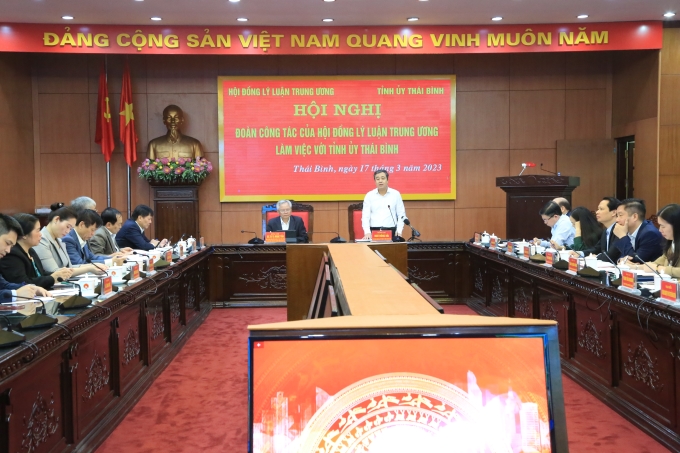 Đồng chí Ngô Đông Hải, Ủy viên Ban Chấp hành Trung ương Đảng, Bí thư Tỉnh ủy phát biểu tại buổi làm việc.