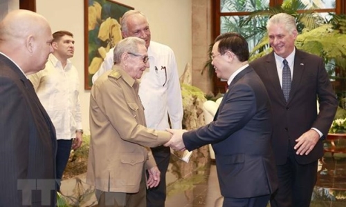 Chủ tịch Quốc hội Vương Đình Huệ hội kiến Đại tướng Raúl Castro Ruz, Chủ tịch Cuba