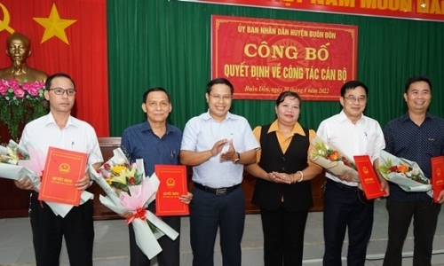 Nâng cao chất lượng đội ngũ cán bộ làm công tác dân tộc và tôn giáo trên địa bàn tỉnh Đắk Lắk