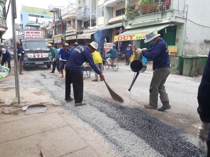 Tổ từ thiện xã Phú Lâm tích cực tham gia công tác xã hội.