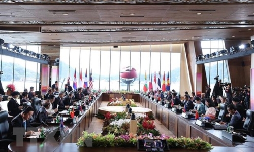 Hội nghị Cấp cao ASEAN lần thứ 42: Thành lập Mạng lưới làng ASEAN