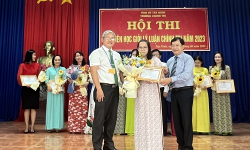 Hội thi học viên học giỏi lý luận chính trị trường Chính trị tỉnh Tây Ninh