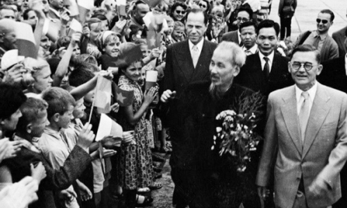 Công lý và sự thật bác bỏ mọi sự xuyên tạc, xúc phạm Chủ tịch Hồ Chí Minh
