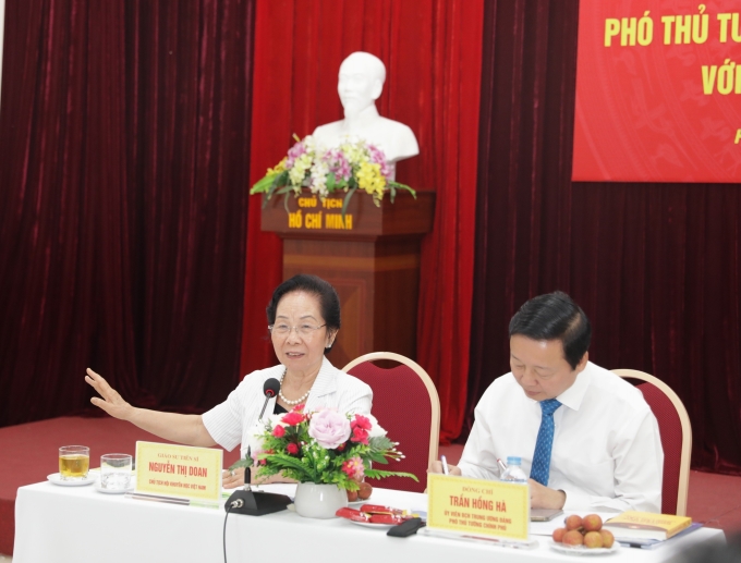 GS.TS Nguyễn Thị Doan, Chủ tịch Hội Khuyến học Việt Nam phát biểu tại buổi làm việc.