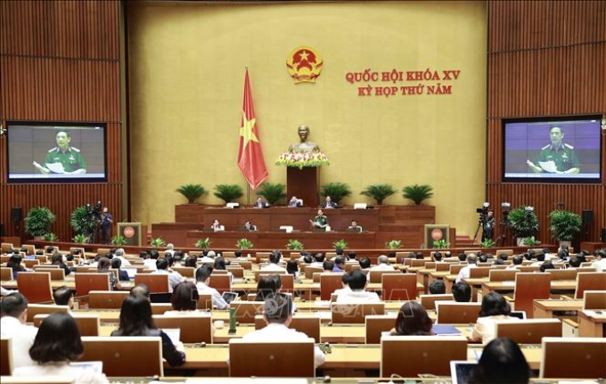 Đại tướng Phan Văn Giang, Bộ trưởng Bộ Quốc phòng giải trình, làm rõ một số vấn đề đại biểu Quốc hội nêu. Ảnh: Doãn Tấn/TTXVN