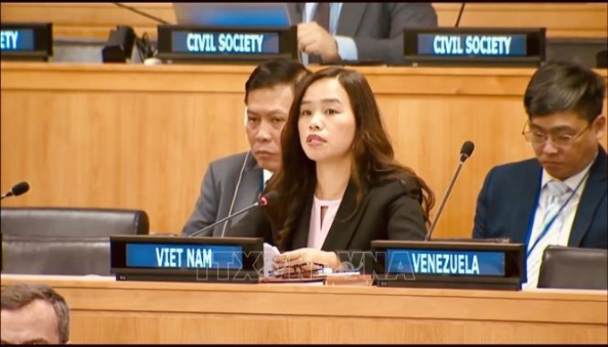 Tham tán công sứ Lê Thị Minh Thoa, Phó Trưởng Phái đoàn đại diện thường trực Việt Nam tại LHQ, phát biểu tại phiên họp.