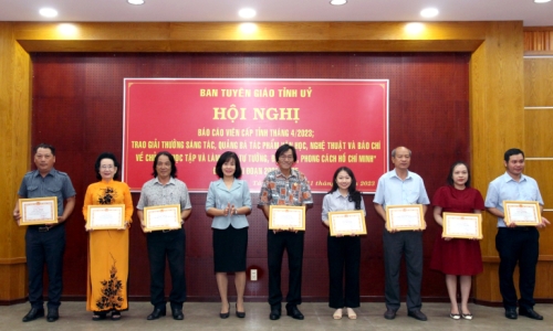 Tây Ninh phát động Giải thưởng sáng tác, quảng bá tác phẩm văn học, nghệ thuật, báo chí về chủ đề “Học tập và làm theo tư tưởng, đạo đức, phong cách Hồ Chí Minh" giai đoạn 2021 – 2025, đợt 2 (năm 2023-2025)