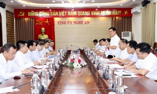 Đảng đoàn Liên hiệp các Hội Khoa học và kỹ thuật Việt Nam làm việc với Tỉnh ủy Nghệ An