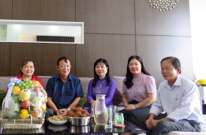 Đoàn đến thăm đồng chí Lê Hồng Khâm, nguyên Trưởng Ban Tuyên giáo Tỉnh ủy.