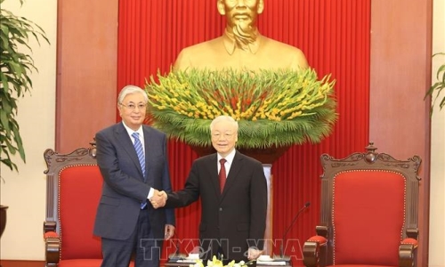 Tổng Bí thư Nguyễn Phú Trọng tiếp Tổng thống Kazakhstan