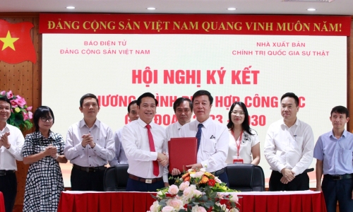 Tăng cường phối hợp công tác giữa Nhà xuất bản Chính trị quốc gia Sự thật và Báo điện tử Đảng Cộng sản Việt Nam
