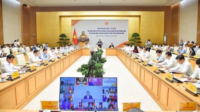 Thủ tướng Chính phủ Phạm Minh Chính chủ trì Hội nghị trực tuyến với các Đại sứ, Trưởng cơ quan đại diện Việt Nam ở nước ngoài về đẩy mạnh công tác ngoại giao kinh tế phục vụ phát triển đất nước.