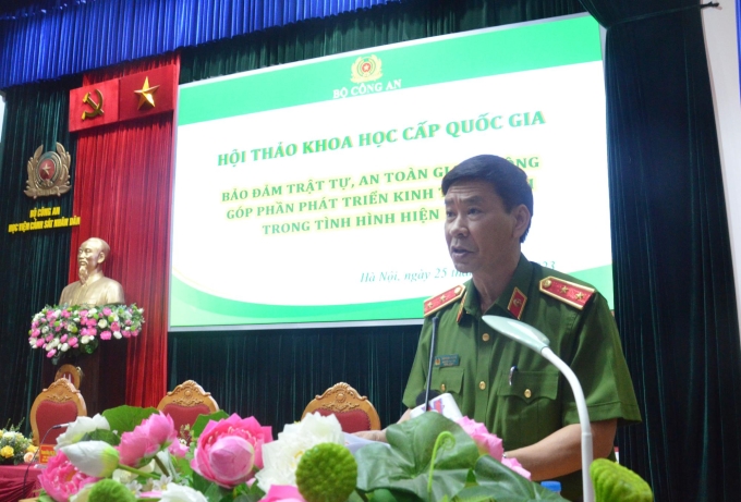 Đồng chí Trần Minh Hưởng, Giám đốc Học viện CSND phát biểu tại hội thảo.
