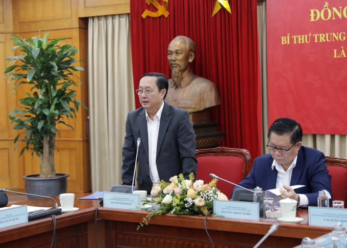 Đồng chí Huỳnh Thành Đạt, Ủy viên Trung ương Đảng, Bộ trưởng Bộ Khoa học và Công nghệ phát biểu tại hội nghị. (Ảnh: TA)