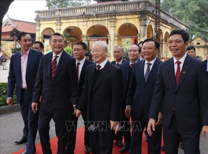 Tổng Bí thư Nguyễn Phú Trọng đến dâng hương tại Khu di tích Hoàng thành Thăng Long-Di sản văn hóa thế giới. (Ảnh: TTXVN)