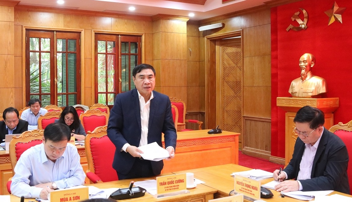 Đồng chí Trần Quốc Cường, Ủy viên Trung ương Đảng, Bí thư Tỉnh ủy Điện Biên phát biểu.