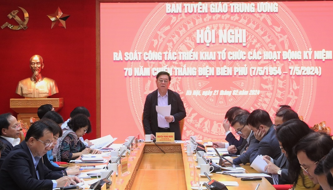 Bí thư Trung ương Đảng, Trưởng Ban Tuyên giáo Trung ương Nguyễn Trọng Nghĩa phát biểu kết luận Hội nghị.