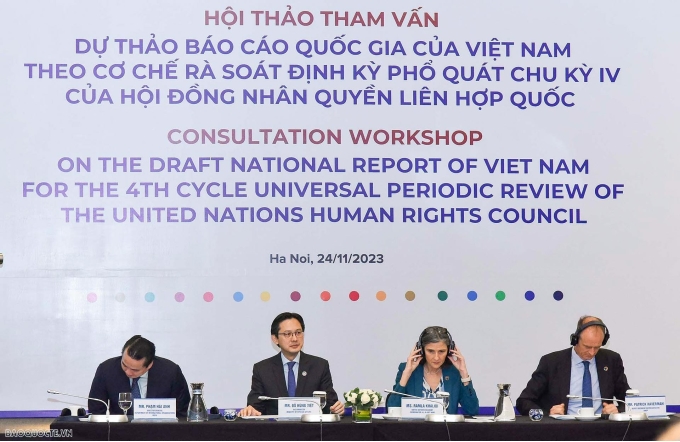 Thứ trưởng Ngoại giao Đỗ Hùng Việt chủ trì Hội thảo quốc tế tham vấn dự thảo Báo cáo quốc gia theo cơ chế UPR chu kỳ IV của Hội đồng Nhân quyền Liên hợp quốc do Bộ Ngoại giao và Chương trình phát triển Liên hợp quốc (UNDP) tổ chức tại Hà Nội, ngày 24/11/2023.
