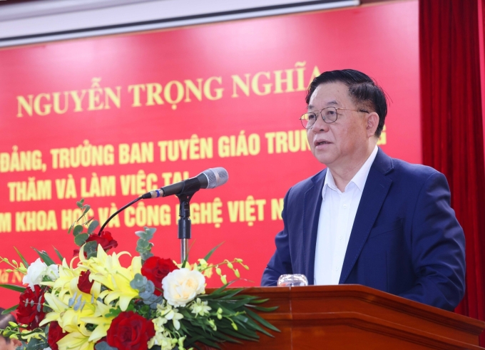 Đồng chí Nguyễn Trọng Nghĩa, Bí thư Trung ương Đảng, Trưởng Ban Tuyên giáo Trung ương phát biểu tại buổi làm việc.