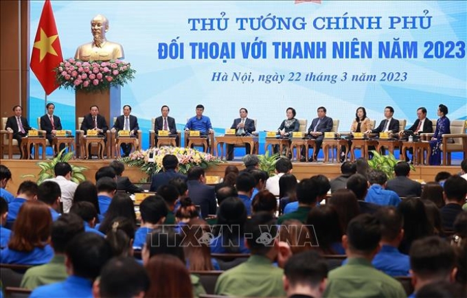 Thủ tướng Phạm Minh Chính cùng đại diện các bộ, ngành và Trung ương Đoàn tham gia đối thoại với thanh niên ngày 22/3/2023. Ảnh tư liệu: Dương Giang/TTXVN