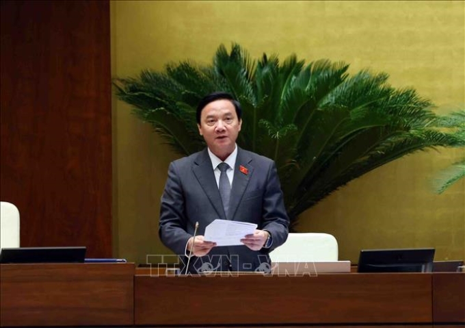 Phó Chủ tịch Quốc hội Nguyễn Khắc Định điều hành phiên chất vấn và trả lời chất vấn. (Ảnh: TTXVN)
