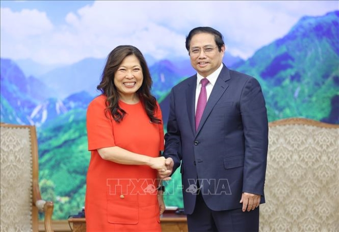 Thủ tướng Phạm Minh Chính tiếp bà Mary Ng, Bộ trưởng Phụ trách Phát triển kinh tế, Thương mại quốc tế và Xúc tiến xuất khẩu Canada. (Ảnh: TTXVN)