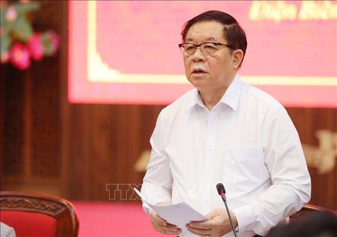 Đồng chí Nguyễn Trọng Nghĩa, Bí thư Trung ương Đảng, Trưởng ban Tuyên giáo Trung ương phát biểu tại buổi làm việc