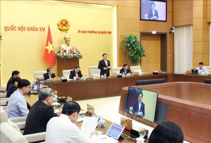 Chủ tịch Quốc hội Vương Đình Huệ phát biểu khai mạc Phiên họp chuyên đề pháp luật của Ủy ban Thường vụ Quốc hội. (Ảnh: TTXVN)