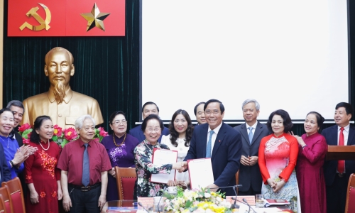 Hội Khuyến học Việt Nam và Hội Người cao tuổi Việt Nam ký kết chương trình phối hợp đẩy mạnh khuyến học, khuyến tài, xây dựng xã hội học tập