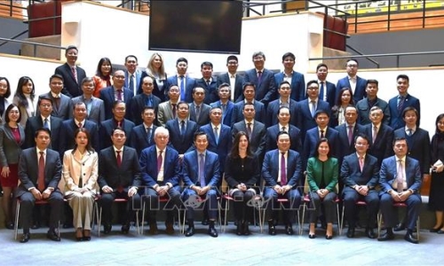 Phó Thủ tướng Lê Minh Khái phát biểu bế mạc Chương trình Lãnh đạo cao cấp 2024 tại Hoa Kỳ