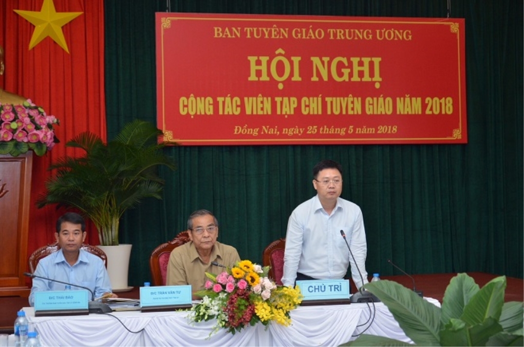Đồng chí Lê Huy Nam, Tổng Biên tập Tạp chí Tuyên giáo phát biểu tại Hội nghị Cộng tác viên Tạp chí (2018)