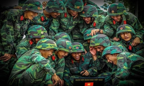 Xây dựng ấn phẩm tuyên truyền 80 năm Ngày thành lập Quân đội nhân dân Việt Nam trên nền tảng số