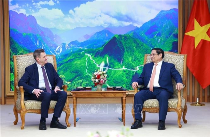 Thủ tướng Phạm Minh Chính tiếp Đại sứ Cộng hòa Bulgaria tại Việt Nam Pavlin Todorov. (Ảnh: TTXVN)