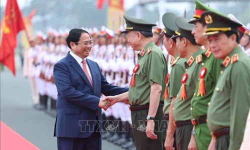 Thủ tướng Phạm Minh Chính: Xây dựng lực lượng Cảnh sát cơ động 'pháp luật sắc, nghiệp vụ tinh, công nghệ giỏi, ngoại ngữ tốt, hình ảnh đẹp'