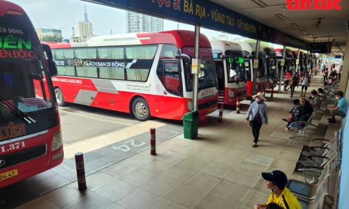 Thành phố Hồ Chí Minh: Giá vé tàu, xe đi các tỉnh dịp nghỉ lễ 30/4 và 1/5 tăng không quá 40%