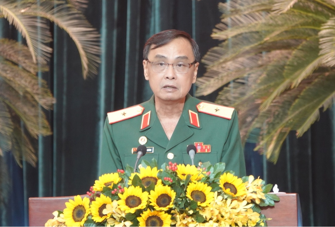Thiếu tướng Nguyễn Minh Hoàng, Chủ tịch Hội Cựu chiến binh TP Hồ Chí Minh, phát biểu ôn lại truyền thống.