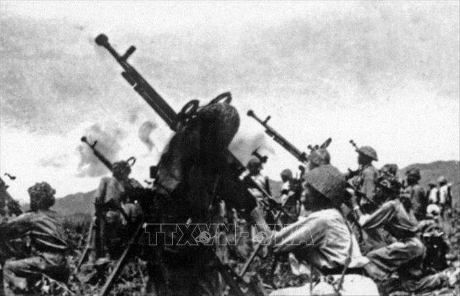 Trận địa pháo 12,7mm bắn máy bay địch tiếp tế cho Tập đoàn cứ điểm Điện Biên Phủ