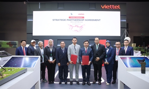 Viettel mở rộng kinh doanh sản phẩm quốc phòng - công nghệ cao tại Malaysia