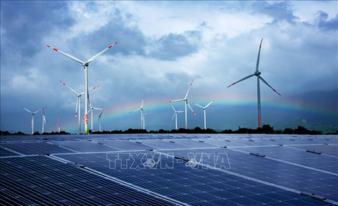Dự án điện gió và điện mặt trời tại xã Lợi Hải và Bắc Phong (Thuận Bắc). Ảnh: Minh Hưng/TTXVN