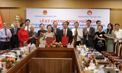 Hội Khuyến học Việt Nam và Bộ Giáo dục và Đào tạo ký kết chương trình phối hợp đẩy mạnh công tác khuyến học, khuyến tài, xây dựng xã hội học tập