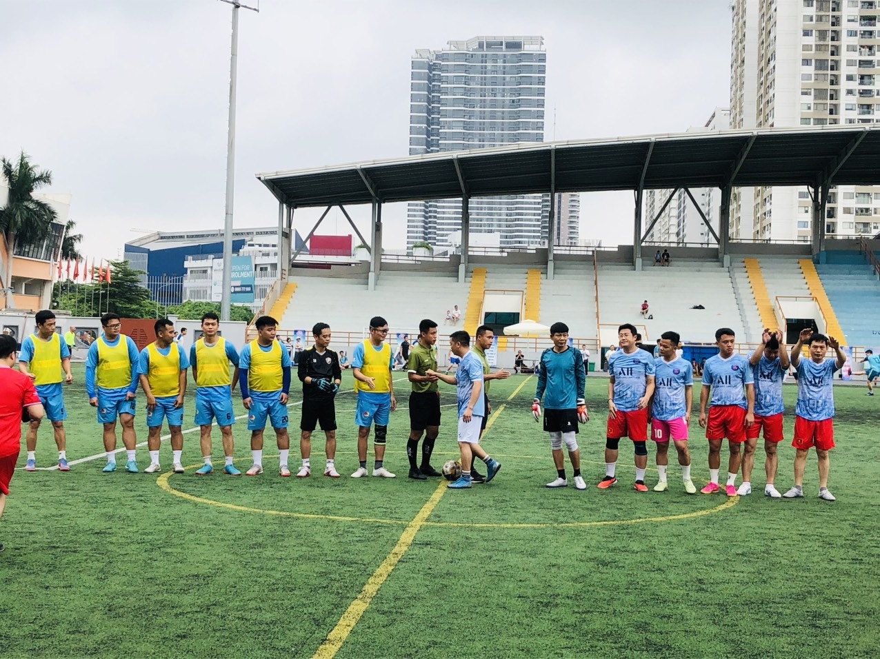 Công đoàn Ban Tuyên giáo Trung ương tham dự Hội thao môn Bóng đá.